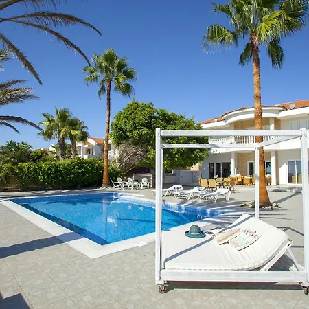 Sunset Beachfront Meneou Villa Larnaca